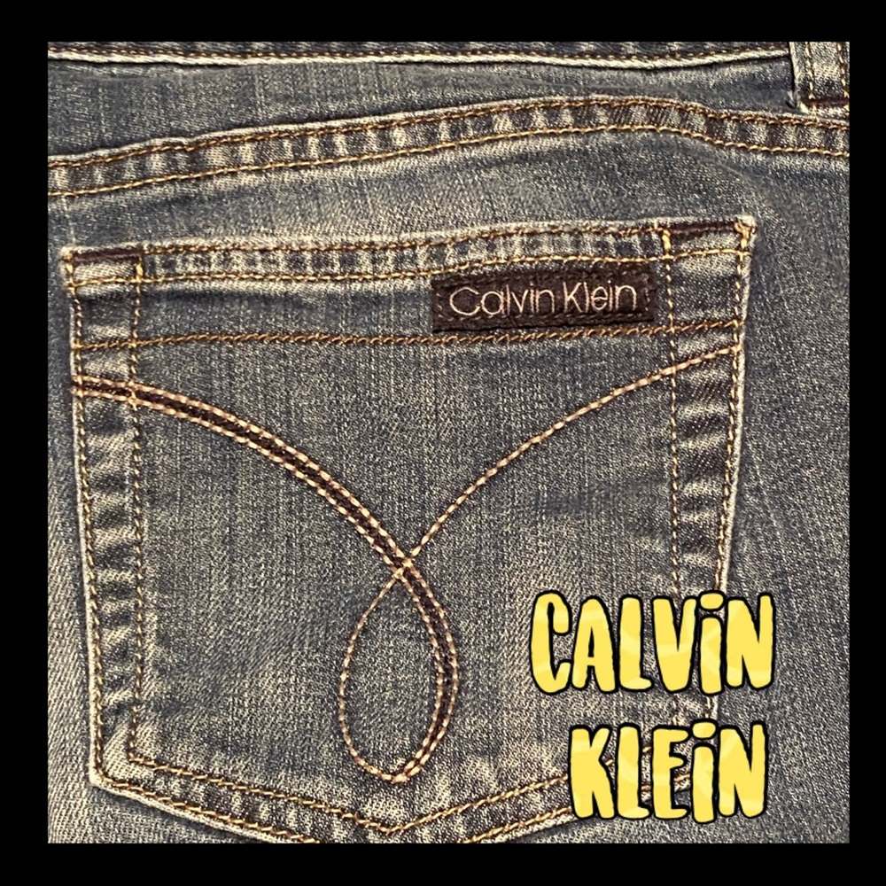 Vintage Calvin Klein preloved jeans - Picture 2 of 9